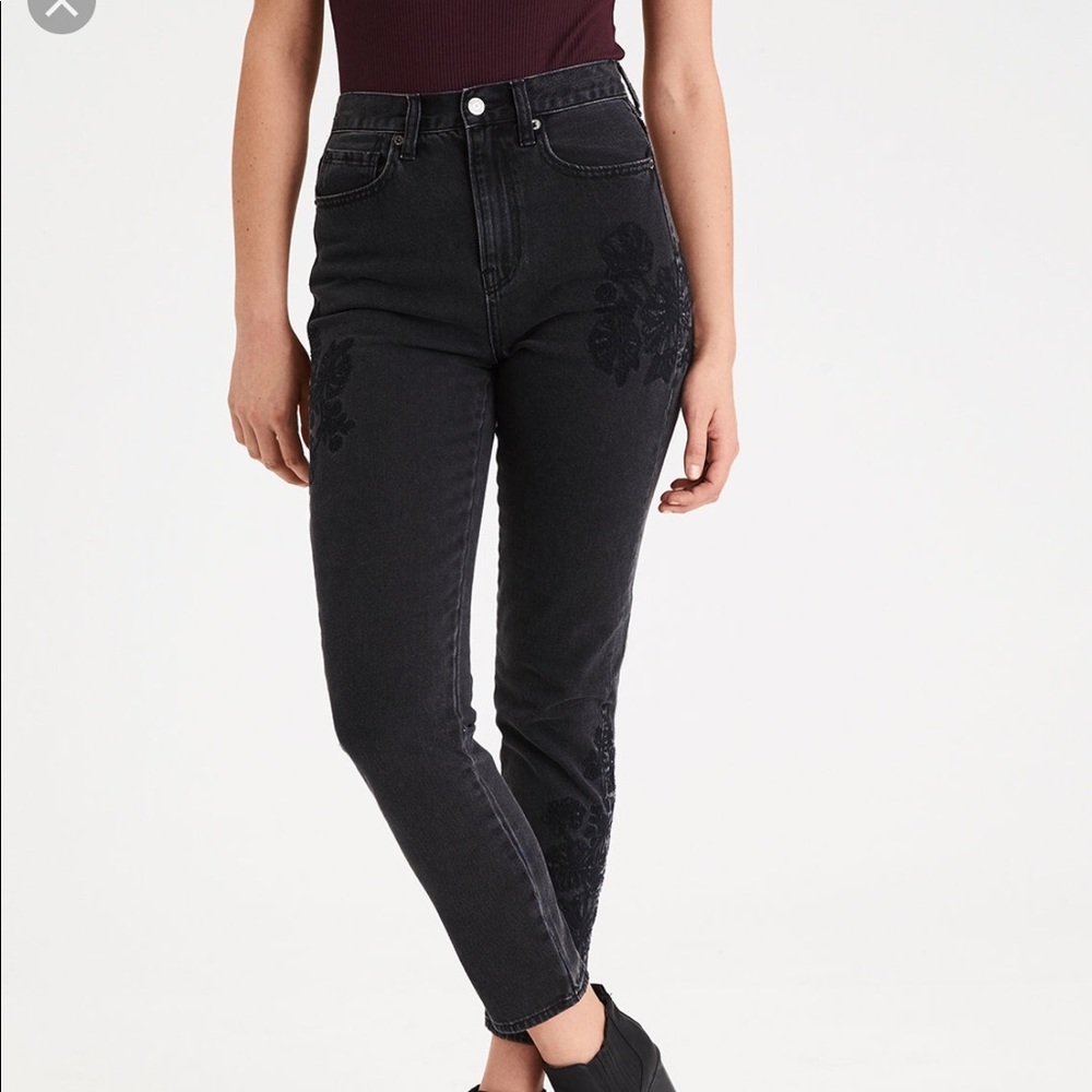 American eagle mom jeans
